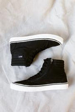 Load image into Gallery viewer, California Protective Motorcycle Textile Sneakers